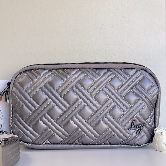 Lug Coupe XL Convertible Crossbody New With Tag 🏷️ Metallic Pearl - Picture 1 of 11